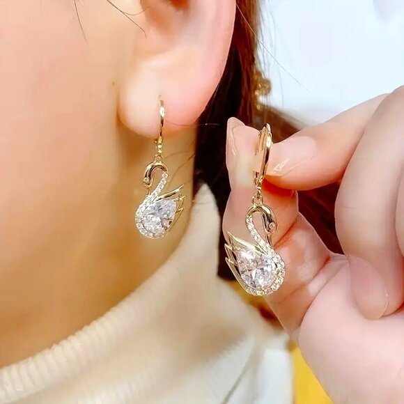Jewelry - BUY IT NOW Price Elegant Golden Swan & Cubic Zirconia Drop Earrings